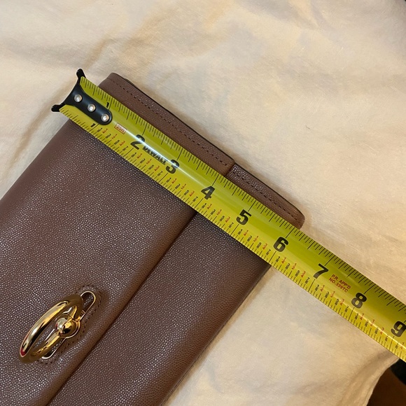 NWOT REBECCA MINKOFF Mauve Clutch with Gold Hardware - Picture 8 of 12